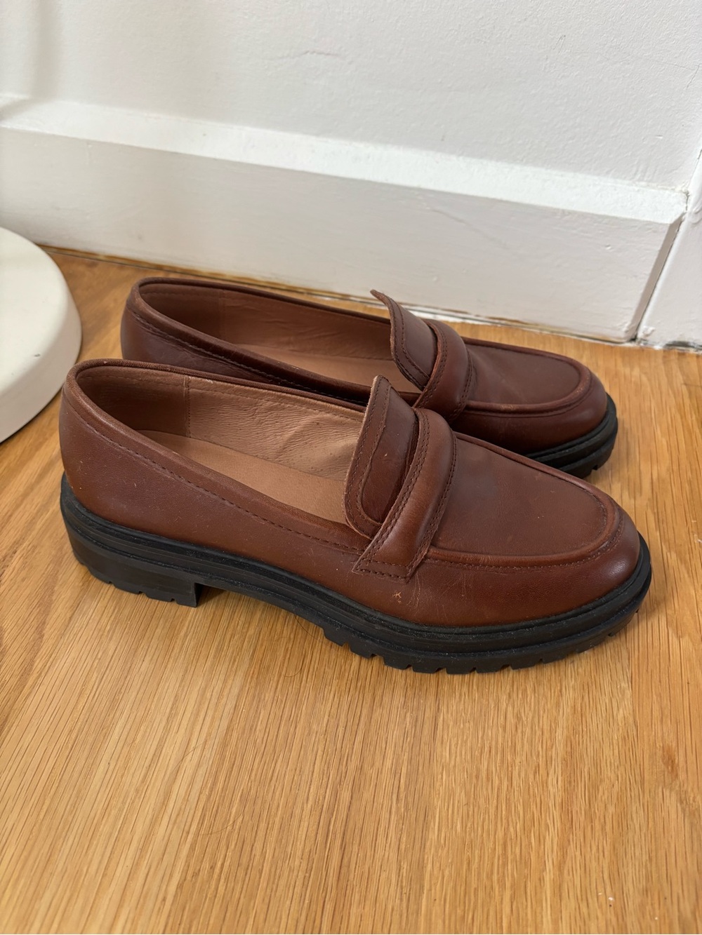 Madewell Classic Brown Leather Loafers - Picture 2 of 7
